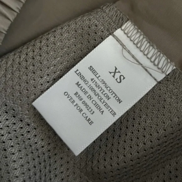 FEAR OF GOD ESSENTIALS | Nylon Cotton Satin Track Pants in Dust/Taupe | Size XS - Picture 12 of 13